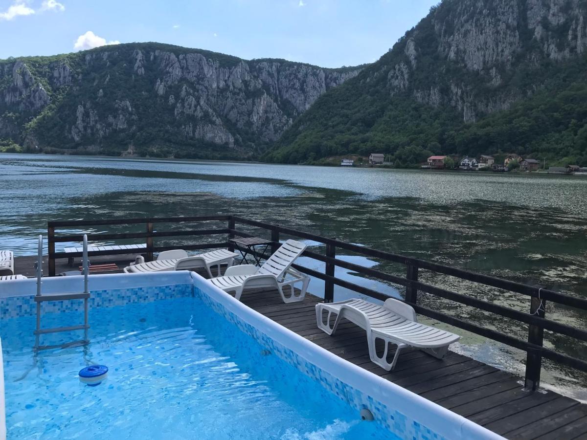 Villa Casa Panoramic Dubova Esterno foto